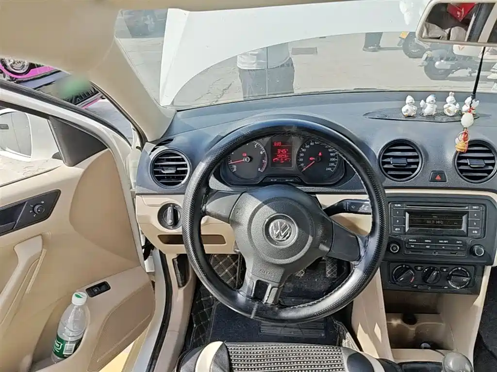 Volkswagen Jetta 2015 Value Edition 1.6L Manual Fashion фото 3