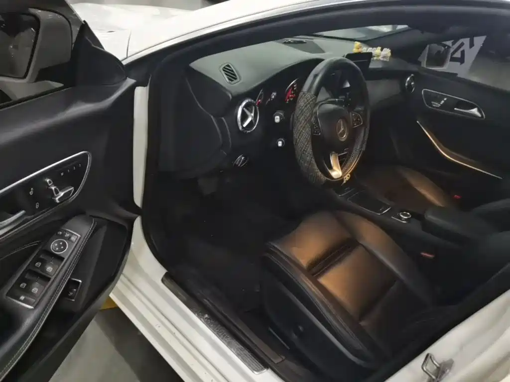 Mercedes-Benz CLA (Import) 2018 2017 Facelift CLA 200 Style