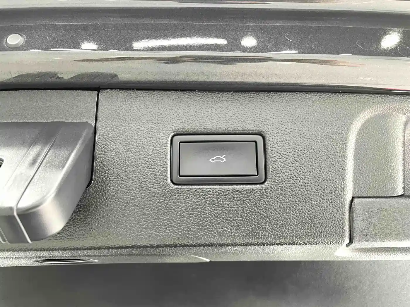 Volkswagen Tayron 2023 280TSI 2WD Luxury Plus Advanced Edition фото 18