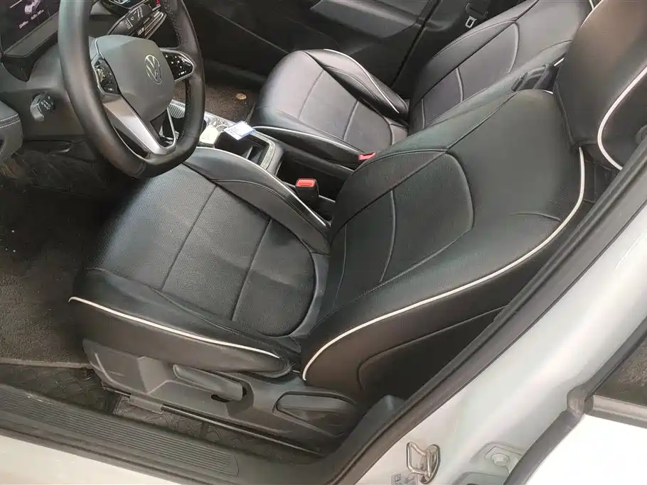 Volkswagen ID.3 2024 Pure Smart Edition фото 9