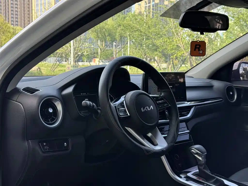Kia K3 2021 1.5L CVT Refreshed Edition фото 5