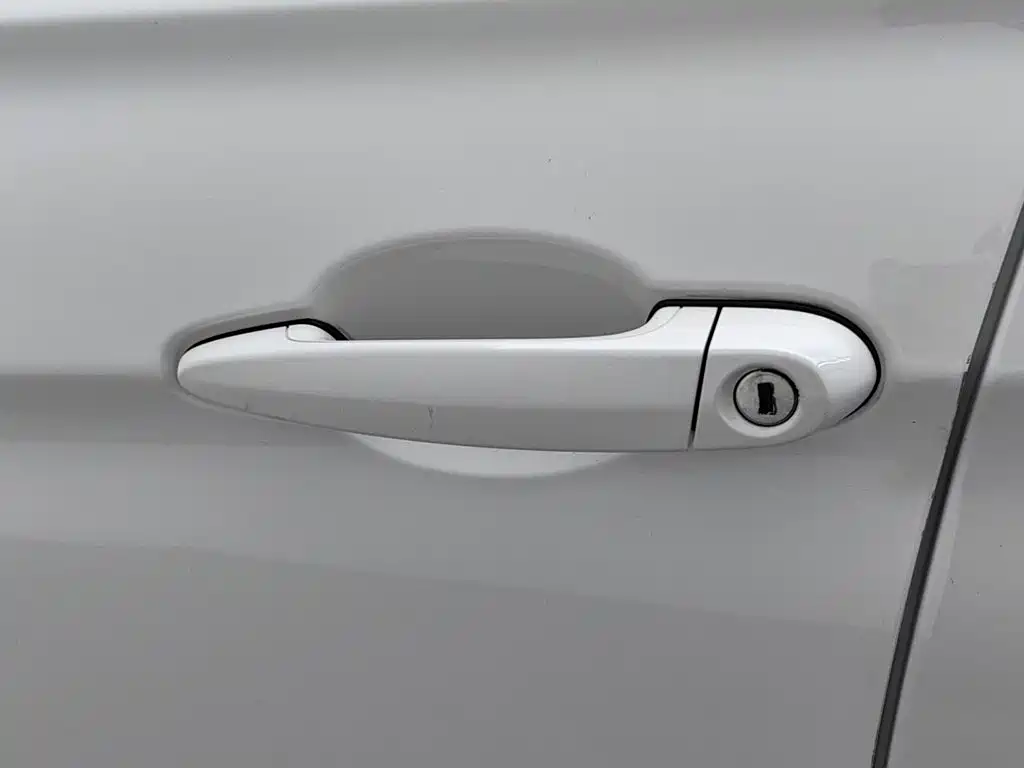 Фото 18 - BMW 3 Series