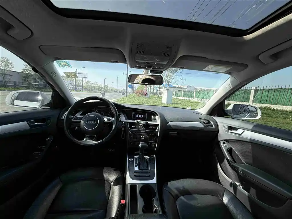 Audi A4L 2015 35 TFSI Auto Comfort фото 5