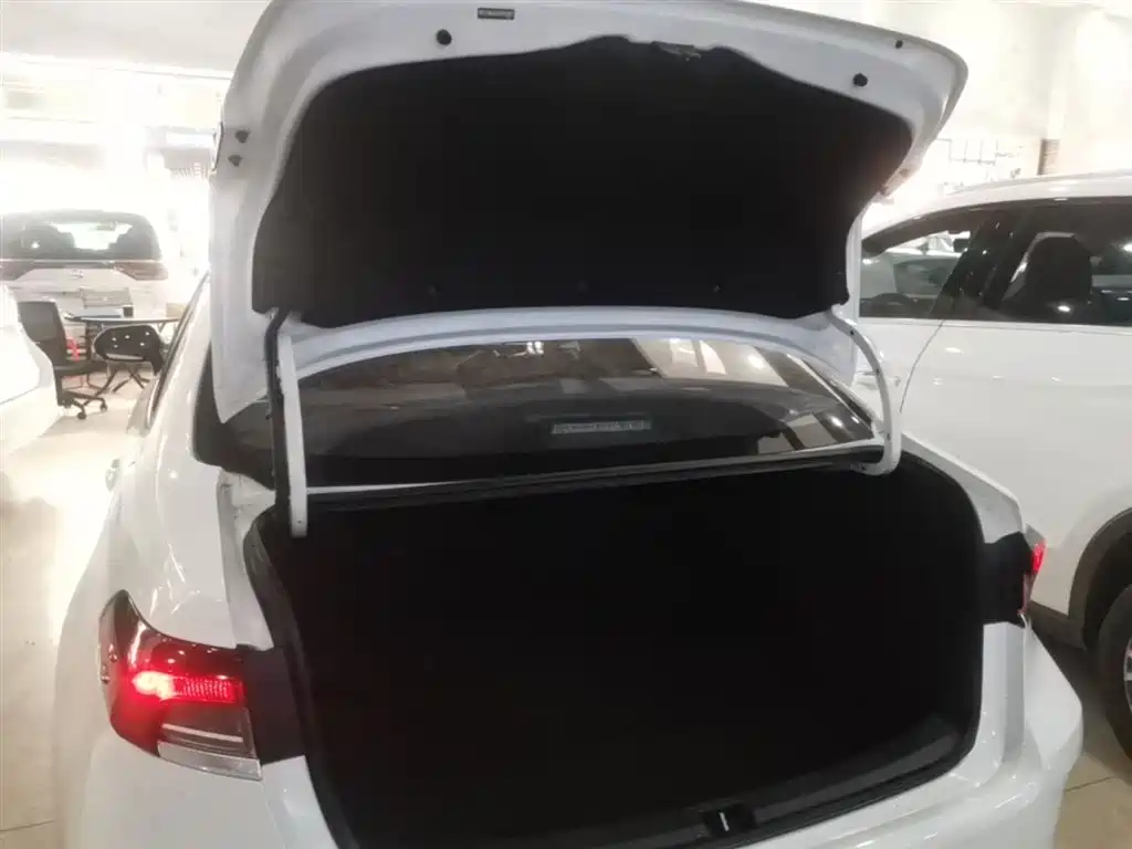 Toyota Corolla 2022 1.2T S-CVT Pioneer PLUS Edition фото 19