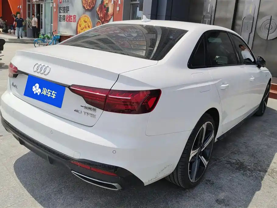 Audi A4L 2023 40 TFSI Luxury Sport фото 3