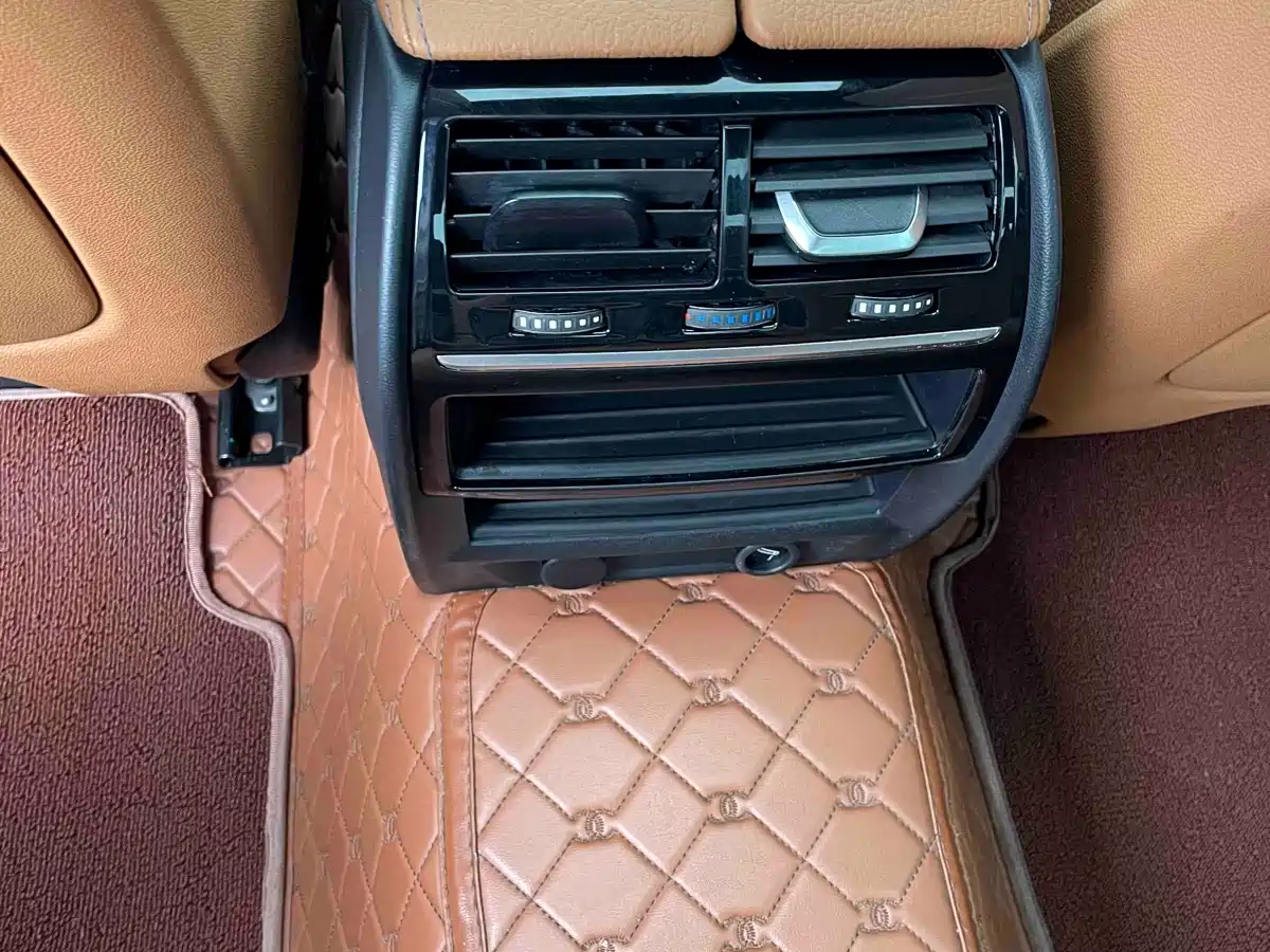 BMW 5 Series 2018 530Li Leading M Sport Package фото 10