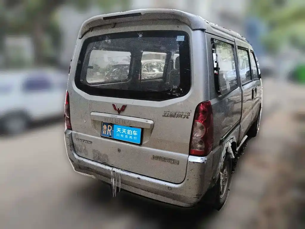 Wuling Motors Wuling Rongguang 2012 2011 1.2L Standard Model