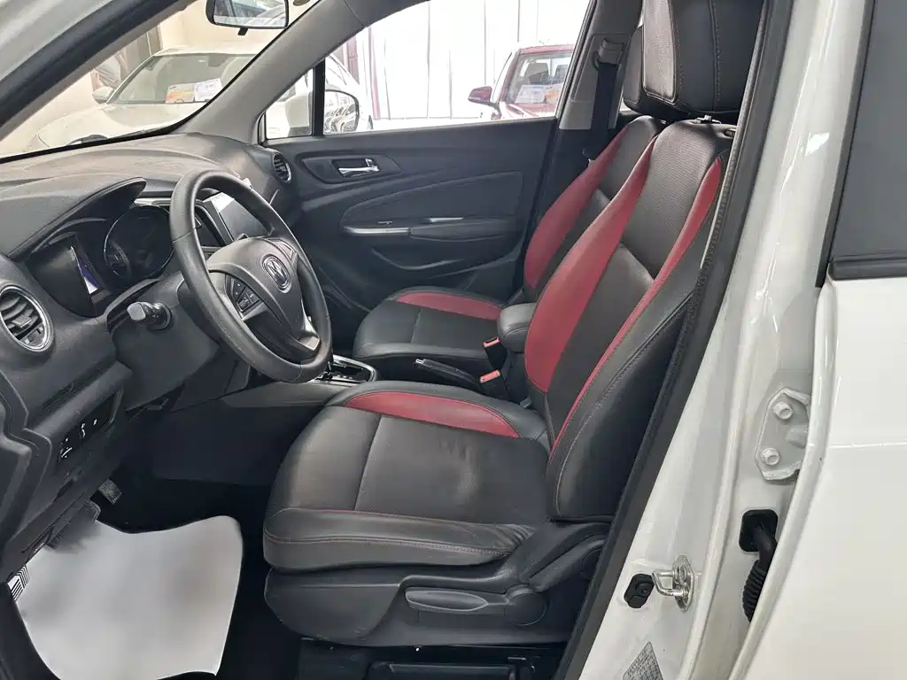 Changan CS15 2017 2016 1.5L Automatic Luxury
