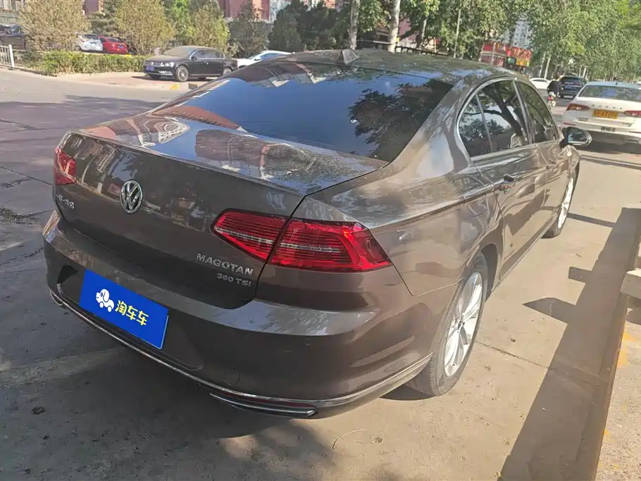 Volkswagen Magotan 2018 380TSI DSG Luxury фото 3