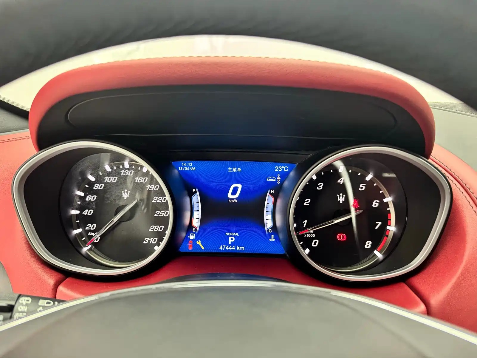 Photo 13 - Maserati Levante