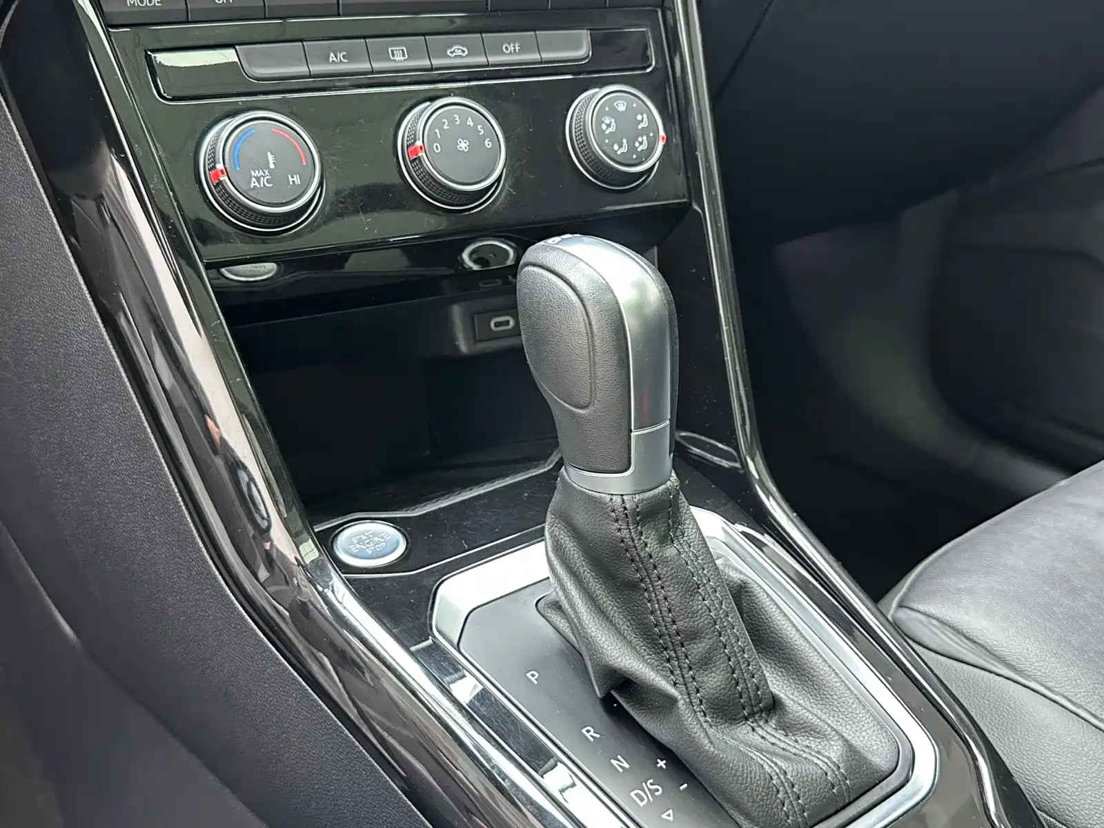 Фото 9 - Volkswagen T-ROC
