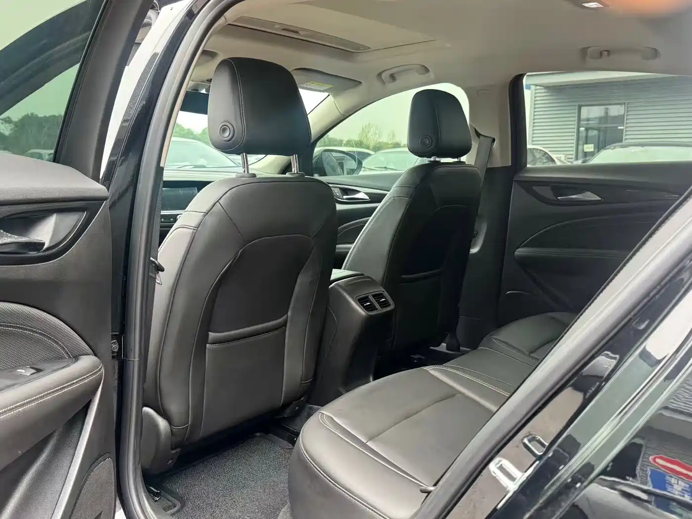 Buick Regal 2024 25T Ultra Comfort Edition фото 8