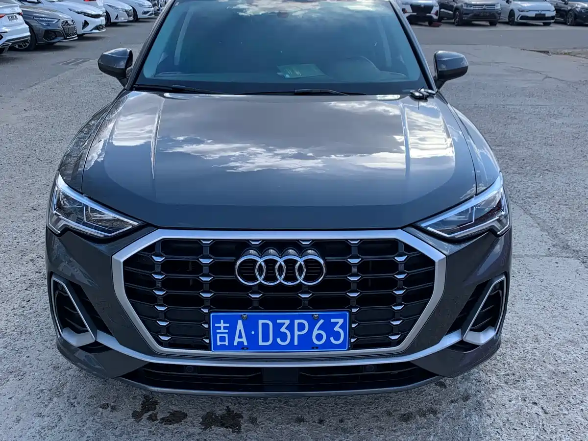 Audi Q3 2022 35 TFSI Progressive Dynamic фото 2