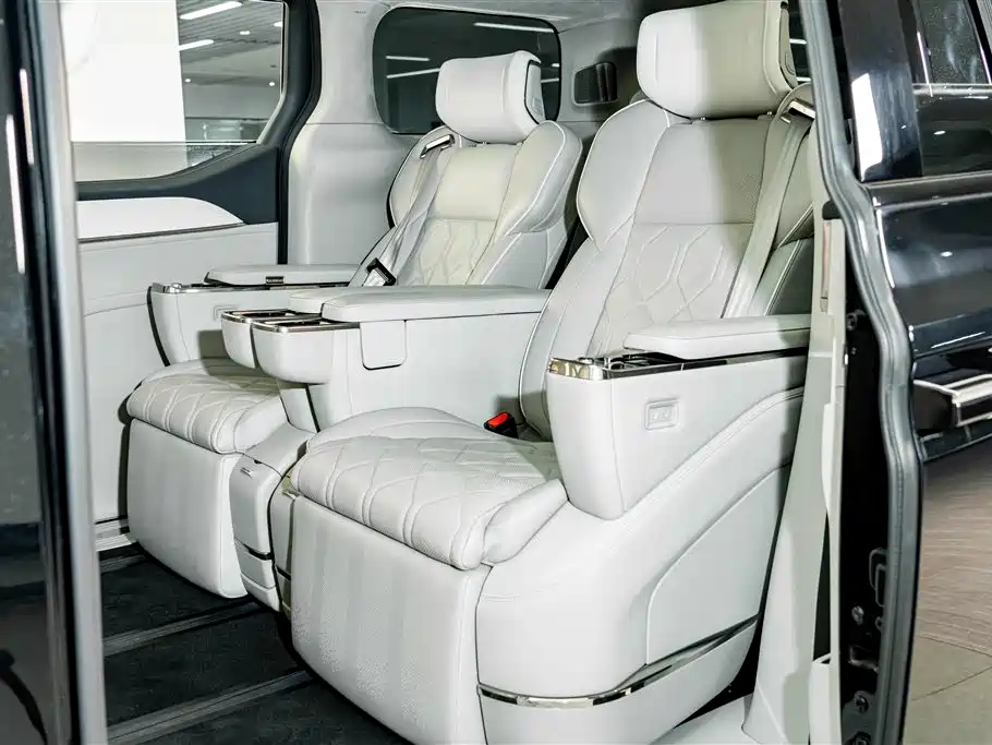 Volvo EM90 2025 2025 Ultra Six-Seater
