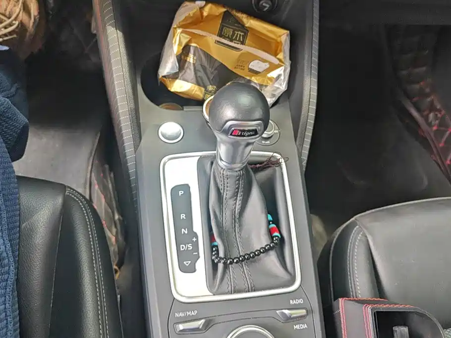 Фото 16 - Audi Q2L
