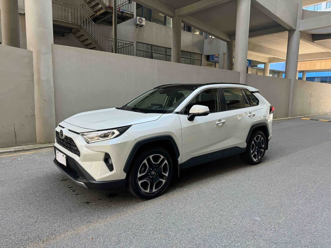 Toyota RAV4 Rongfang