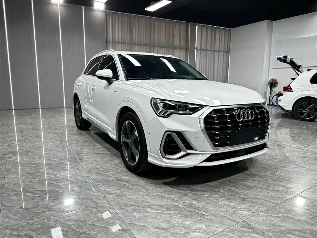 Audi Q3 2023 35 TFSI Fashion Dynamic (1.4T) фото 3