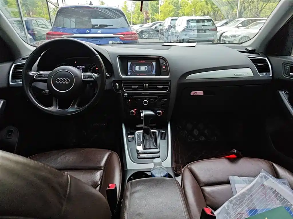 Audi Q5 2015 40 TFSI Technology фото 16