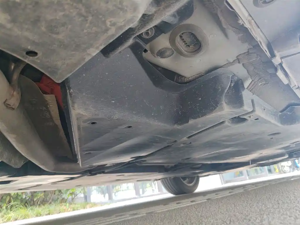 Toyota Camry 2021 Hybrid 2.5HGVP Leading Edition фото 18