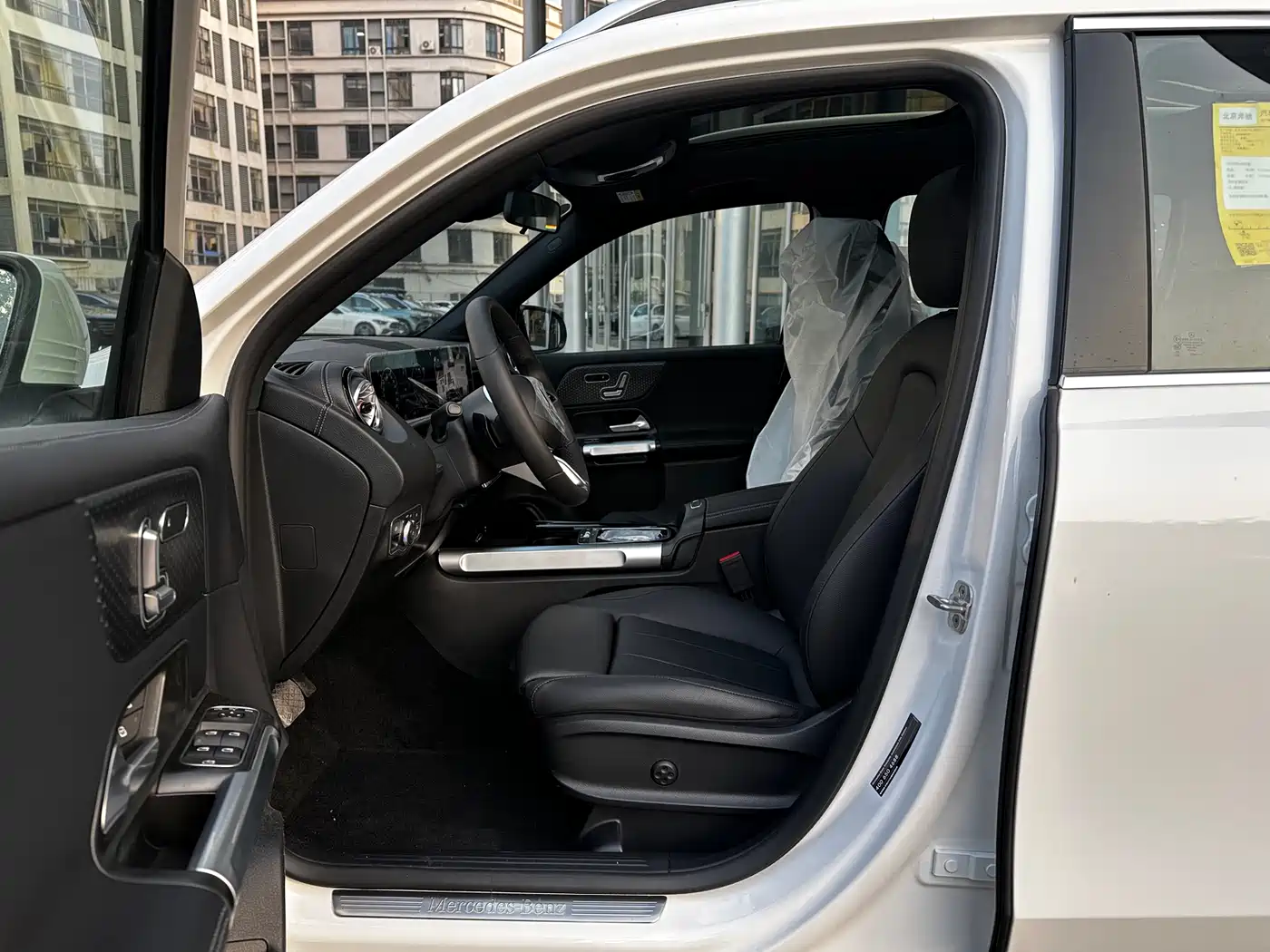 Mercedes-Benz GLB 2025 Model GLB 220 Fashion Style фото 6