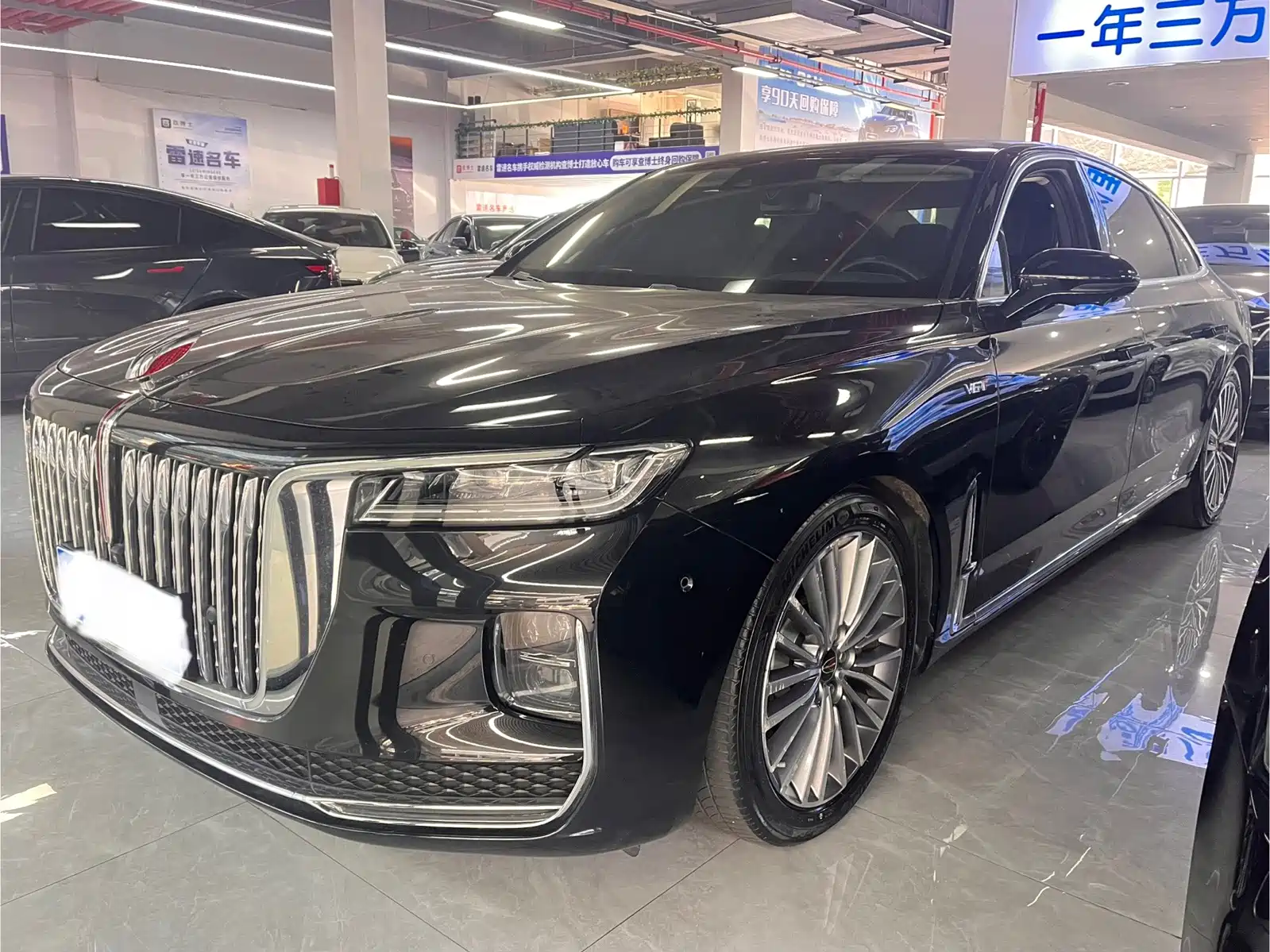 Фото 1 - Hongqi H9