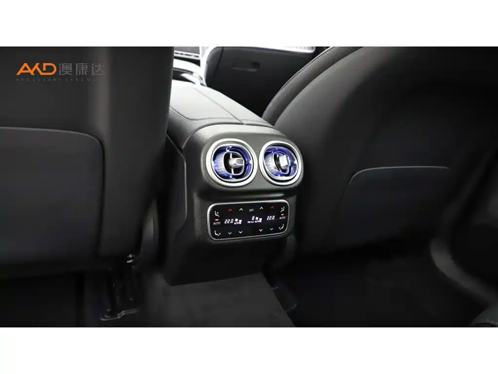 Mercedes-Benz GLC 2024 GLC 300 L 4MATIC Dynamic 5-seater фото 9