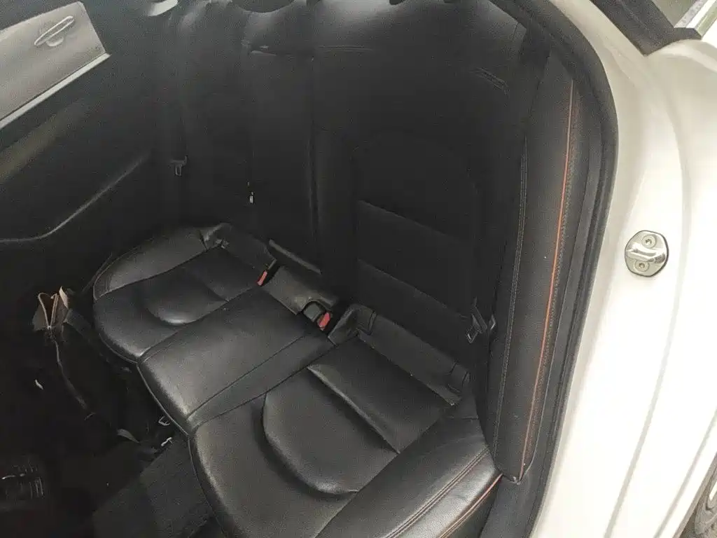 صورة 15 - Hyundai Sonata