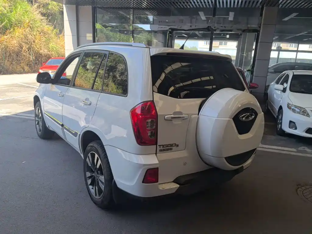 Chery Tiggo 3 2017 2016 1.6L CVT Smart Edition