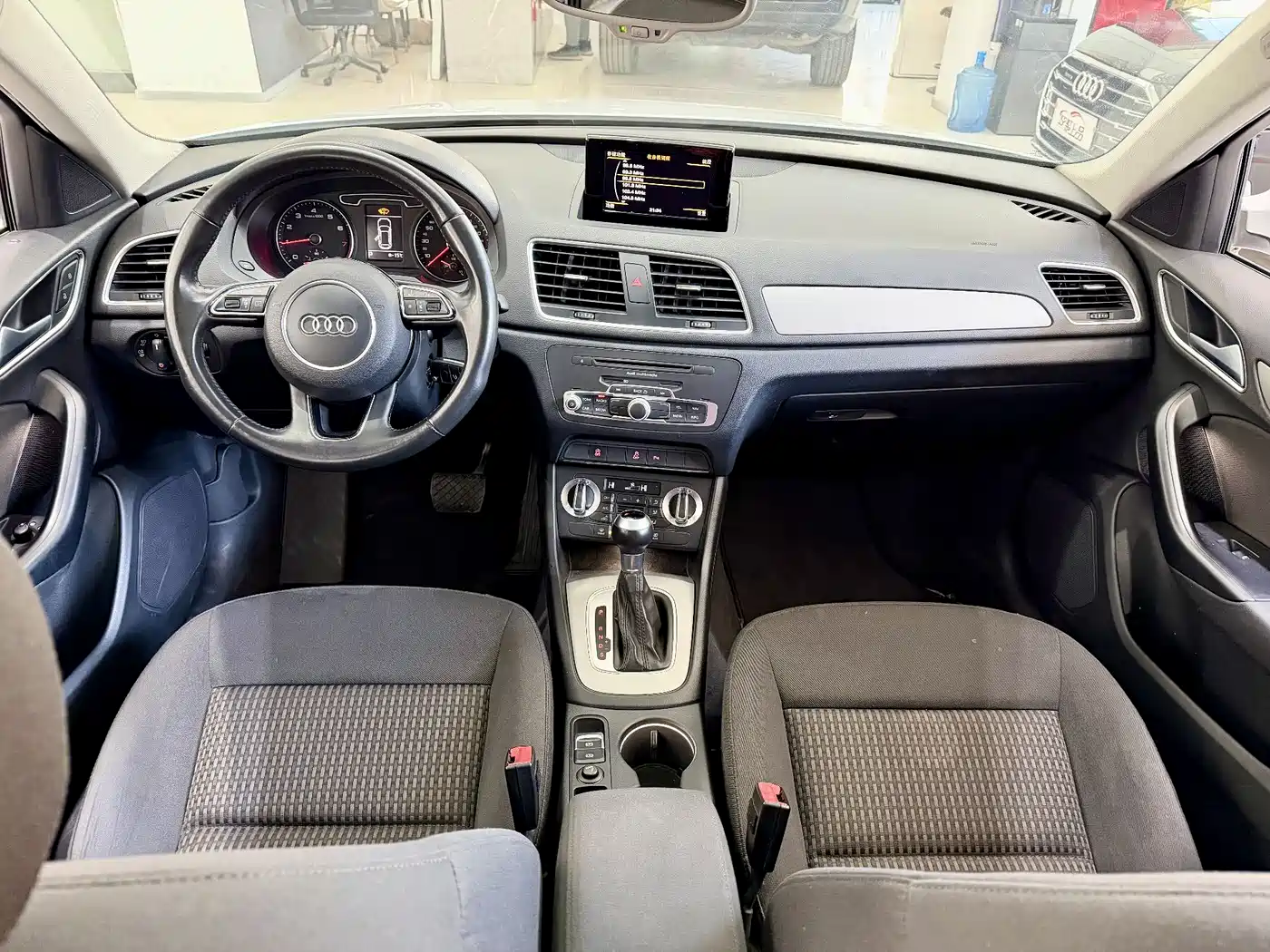 Audi Q3 2016 30 TFSI Heritage Edition Smart Leader фото 5