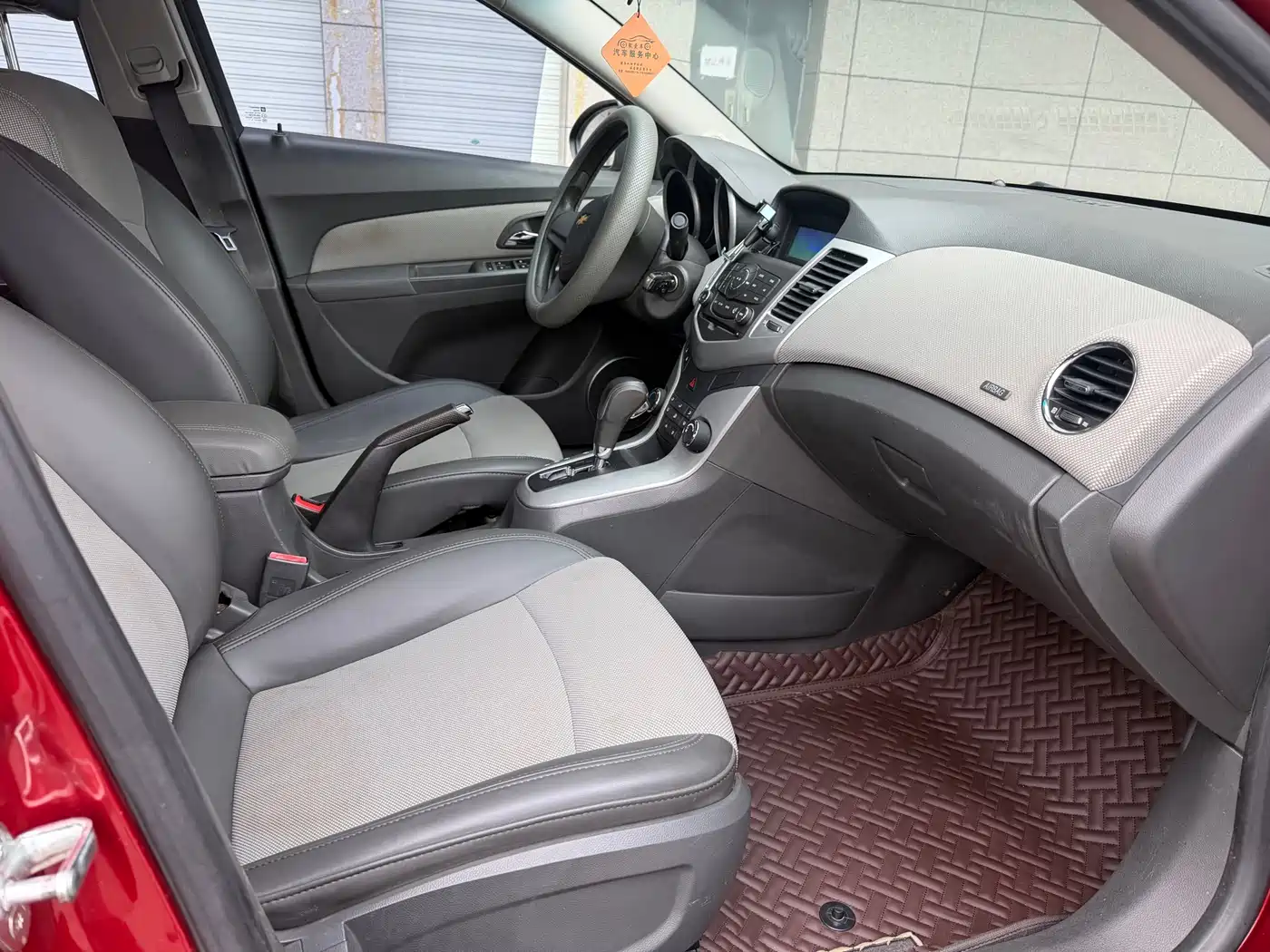 Chevrolet Cruze 2013 Model 1.8L SE AT фото 16