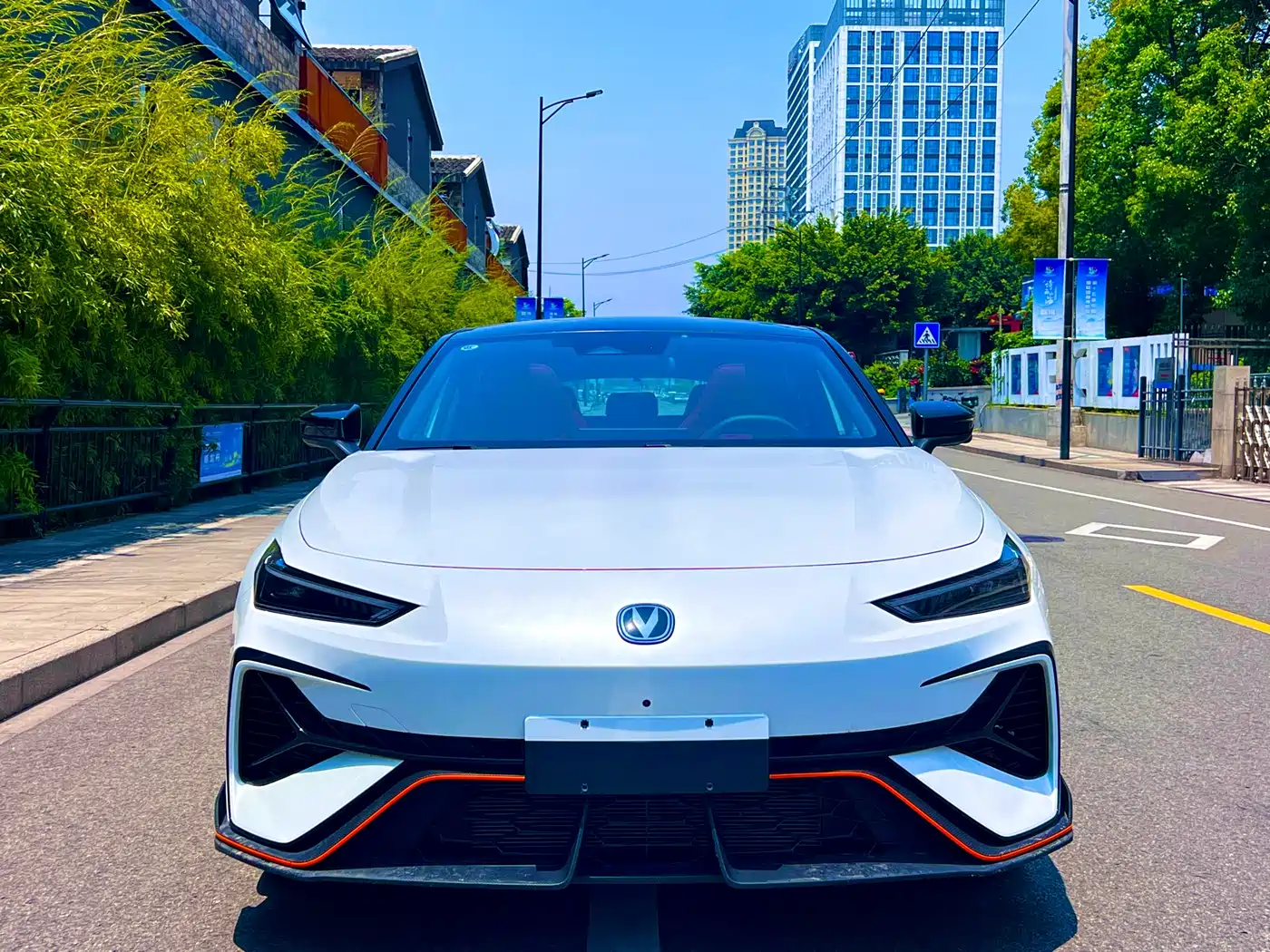 CHANGAN UNI-V
