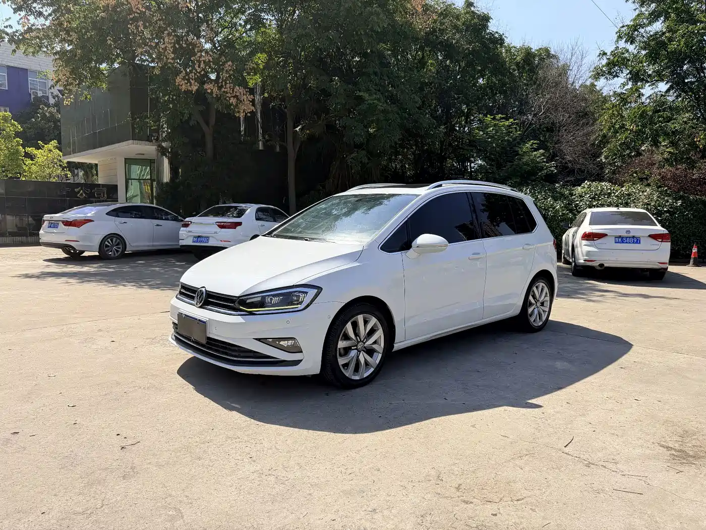 Volkswagen Golf Sportsvan 2019 — пригон из Китая