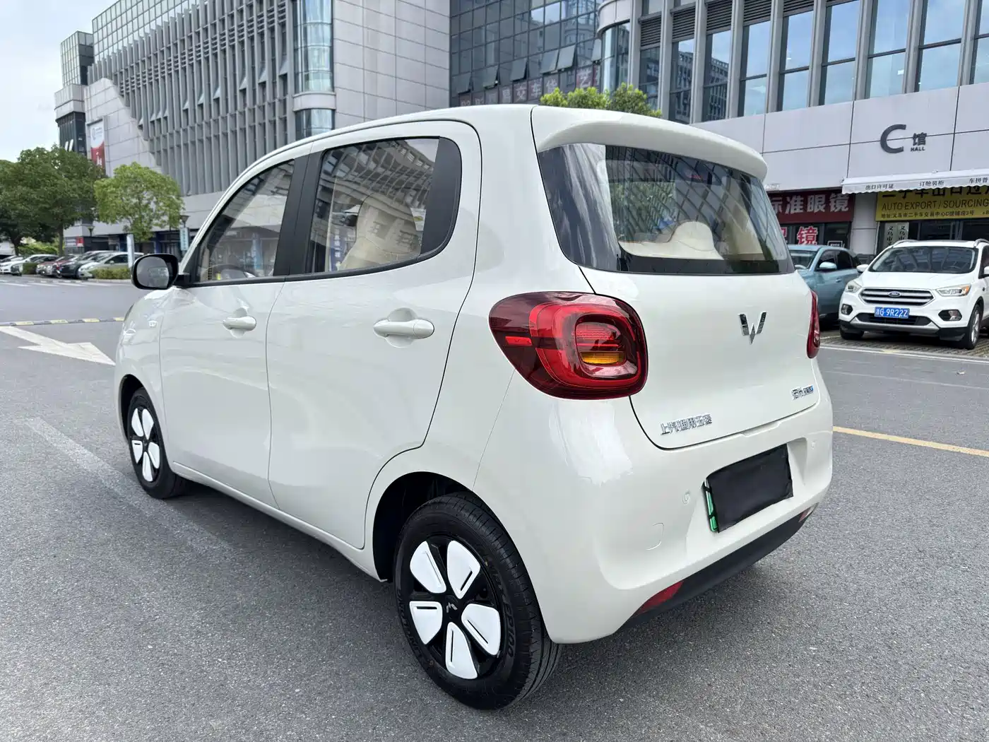 Фото 17 - Wuling Motors Hongguang MINIEV