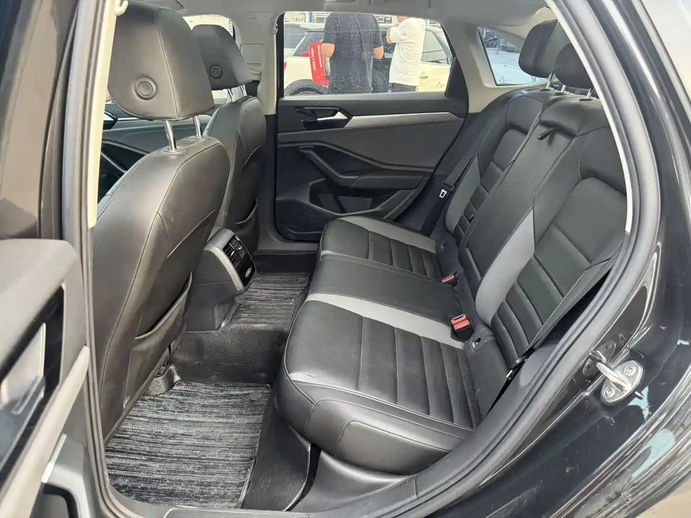 Volkswagen Sagitar 2022 280TSI DSG Surpassing Edition фото 6