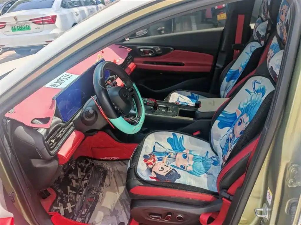 GAC Trumpchi Trumpchi Emkoo 2021 270T DCT J16 Edition фото 5