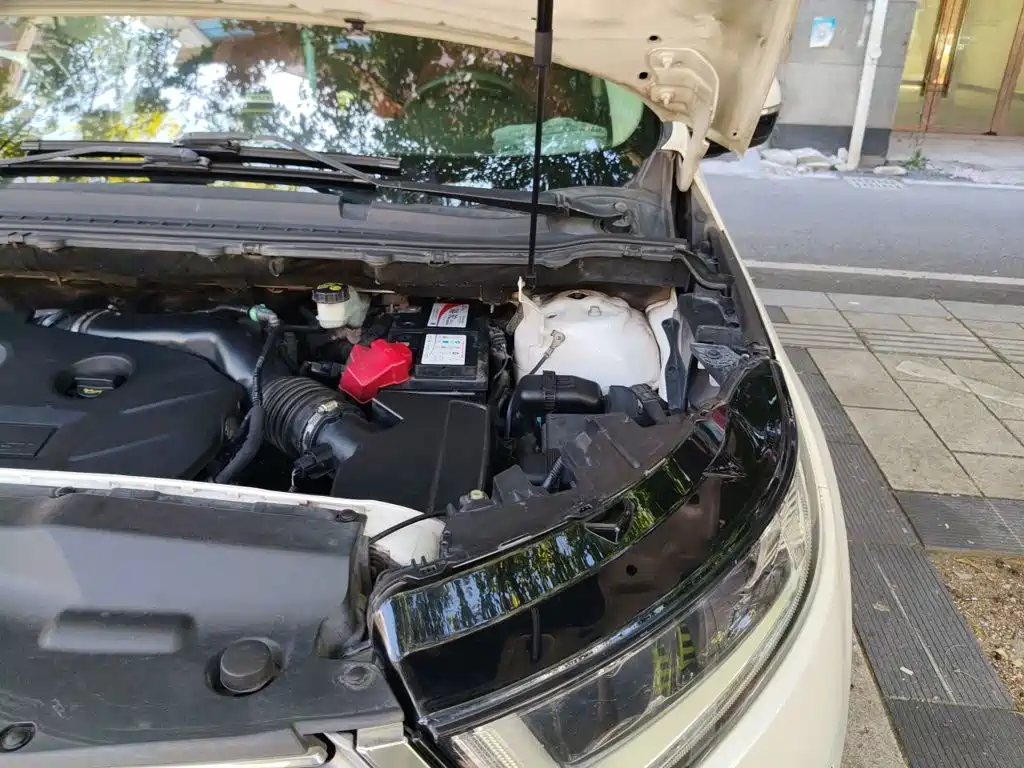 Фото 20 - Ford Edge
