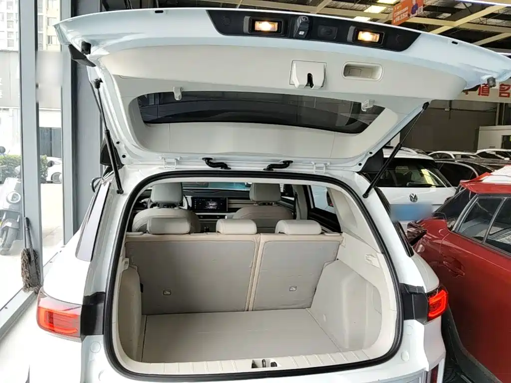 Geely ICON 2023 2023 Model 1.5TD Chocolate Deluxe Edition
