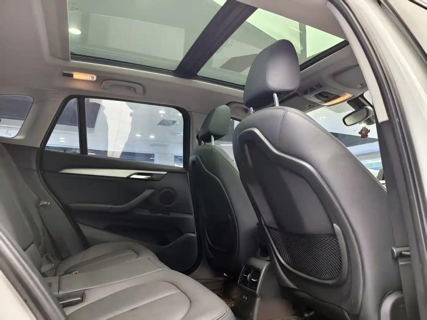 BMW X1 2019 sDrive20Li Leading Model фото 9