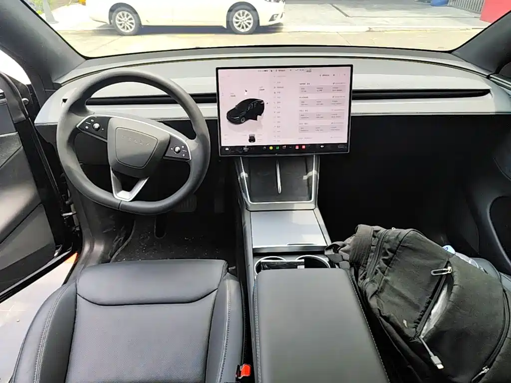 Tesla Model Y L 2026 2025 Facelift Long Range AWD
