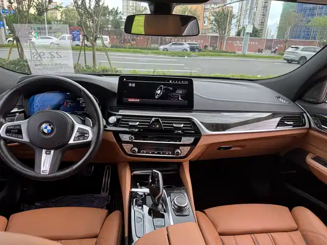 BMW 6 Series GT 2022 Model 630i M Sport Package — фото 5
