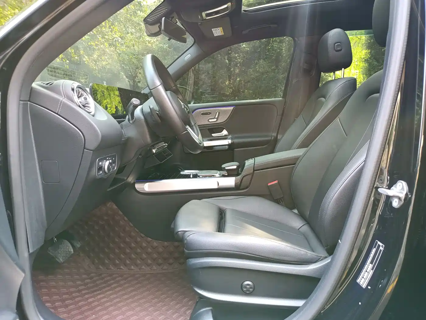 Mercedes-Benz GLB 2020 Facelift GLB 200 Style фото 14