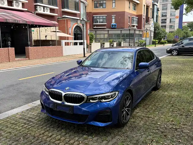 BMW 3 Series 2021