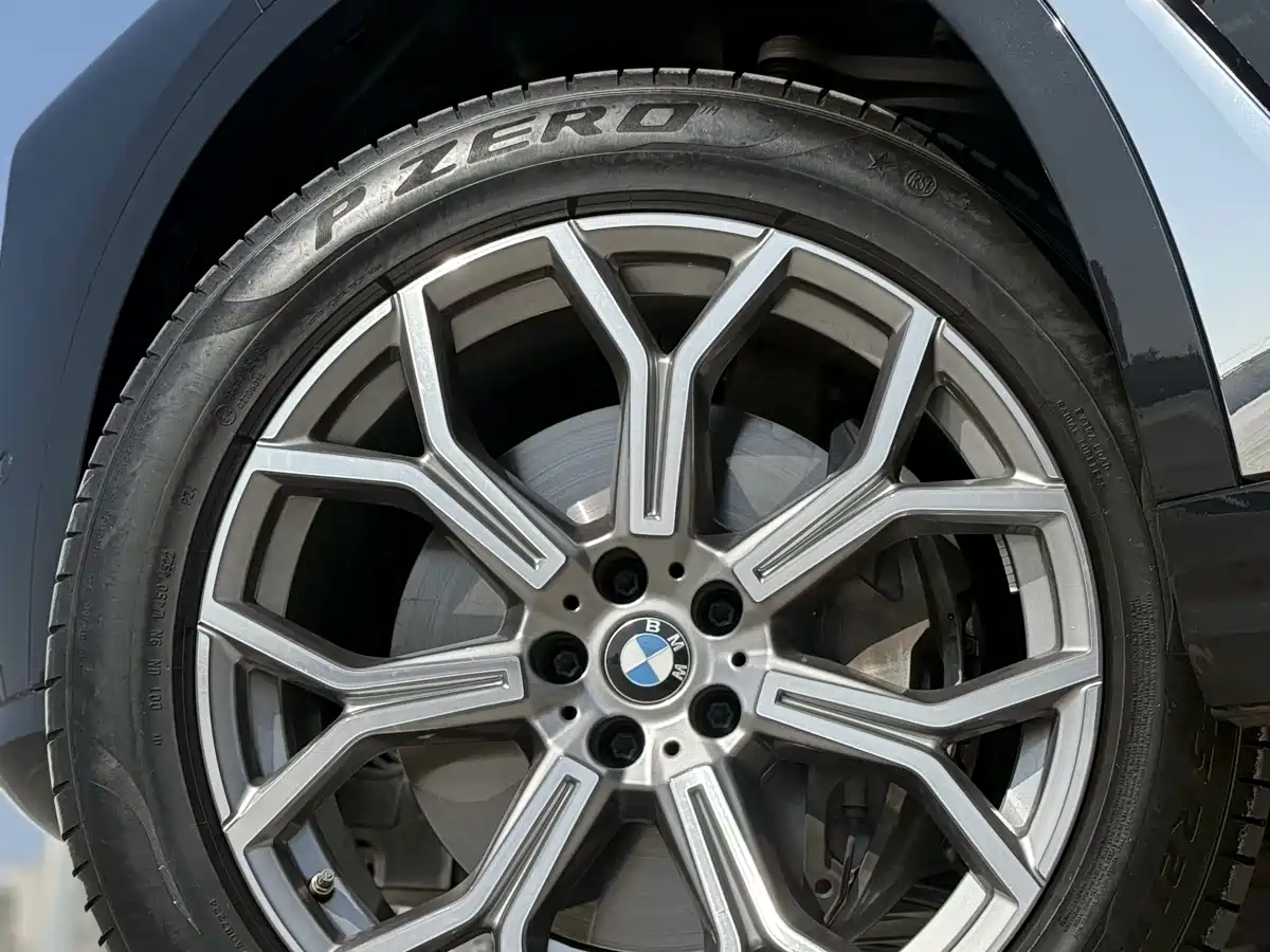 BMW X7 2023 xDrive40i Leading Luxury Package фото 14