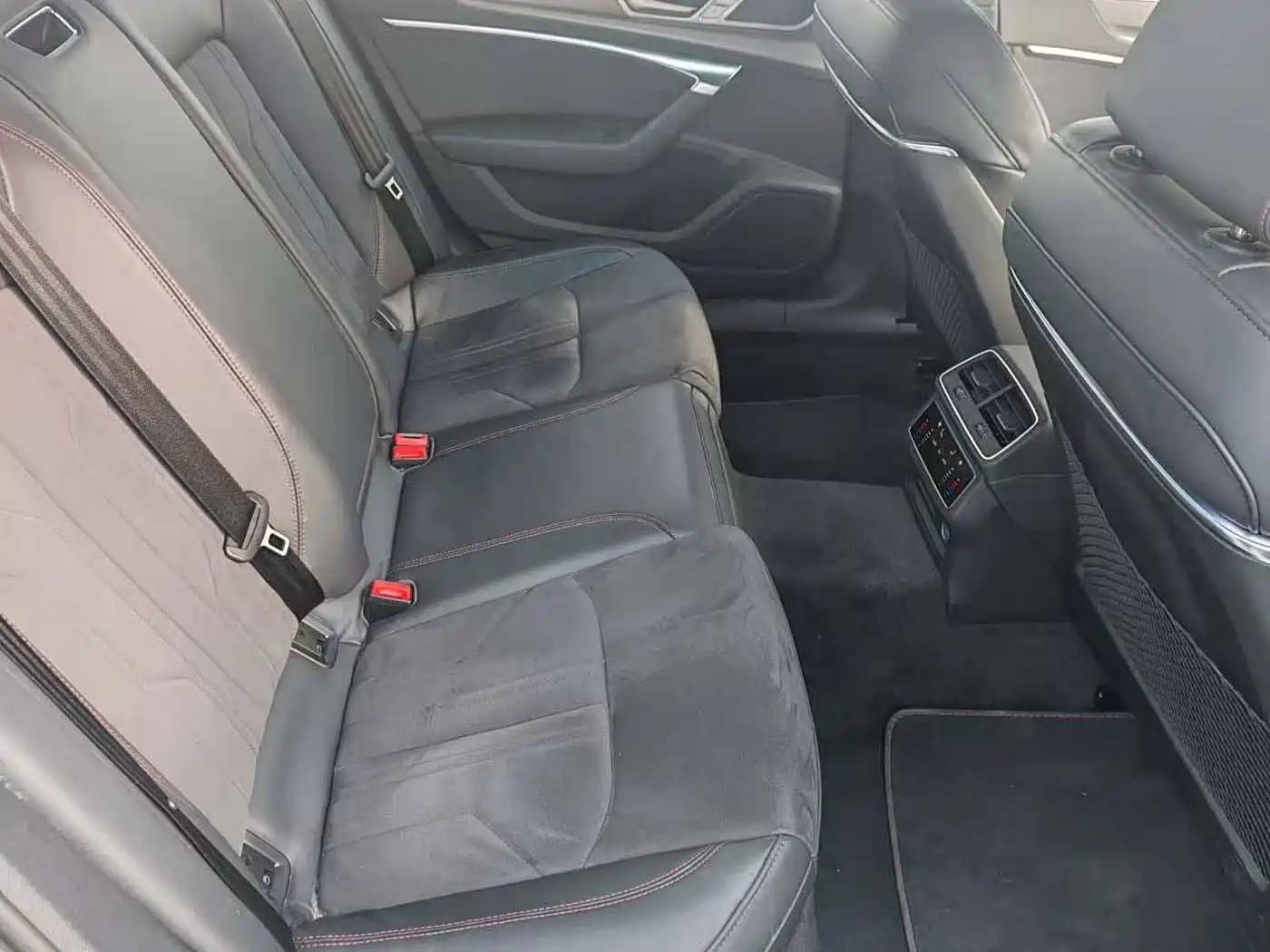 Audi A6L 2024 45 TFSI Premium Dynamic фото 7