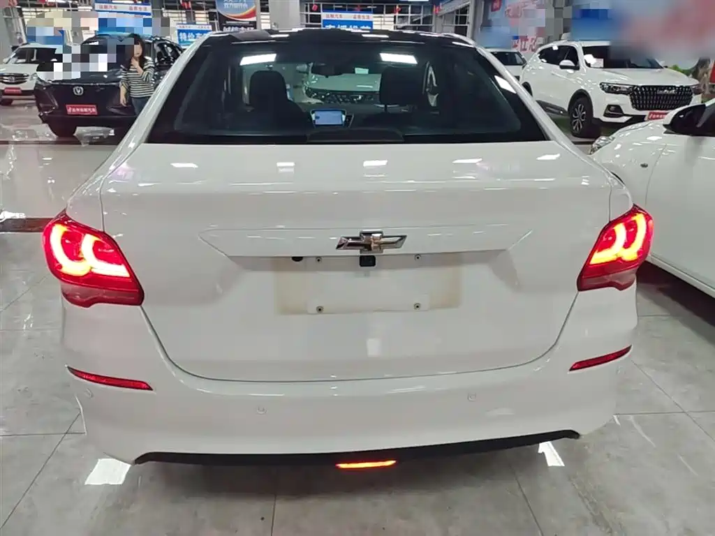 Chevrolet Cavalier 2019 320 Auto Sunroof Enjoyment Edition фото 6