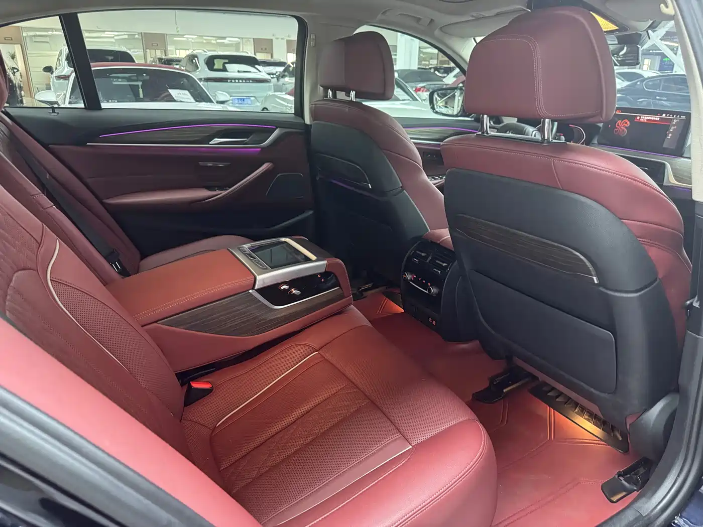 BMW 5 Series 2022 530Li Exclusive Luxury Package фото 11