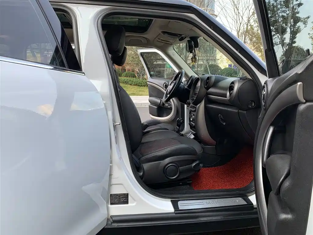 MINI COUNTRYMAN 2012 2011 1.6L COOPER Fun