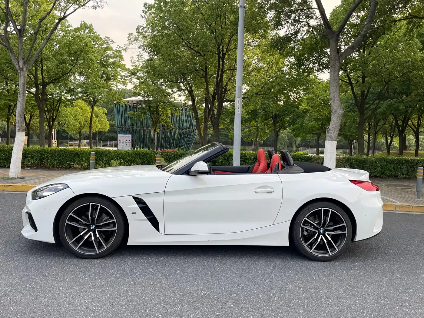 BMW Z4 2022 sDrive 25i M Sport Package фото 5