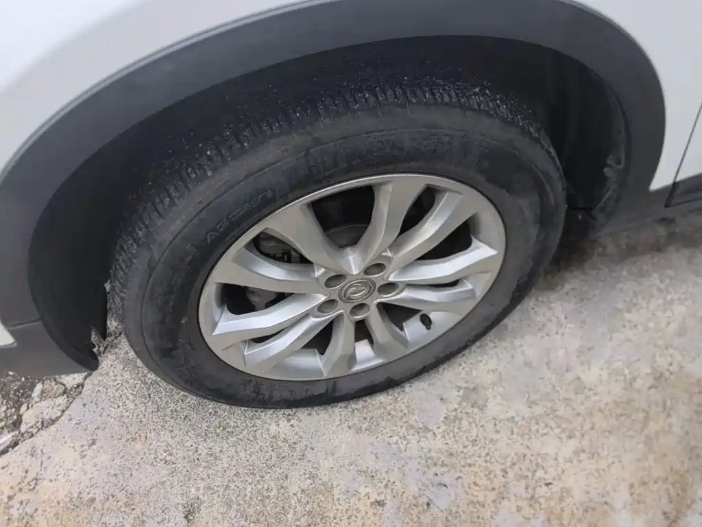 Dongfeng Aeolus Dongfeng Fengshen AX7 2015 2015 2.0L Manual Zhiyi Edition