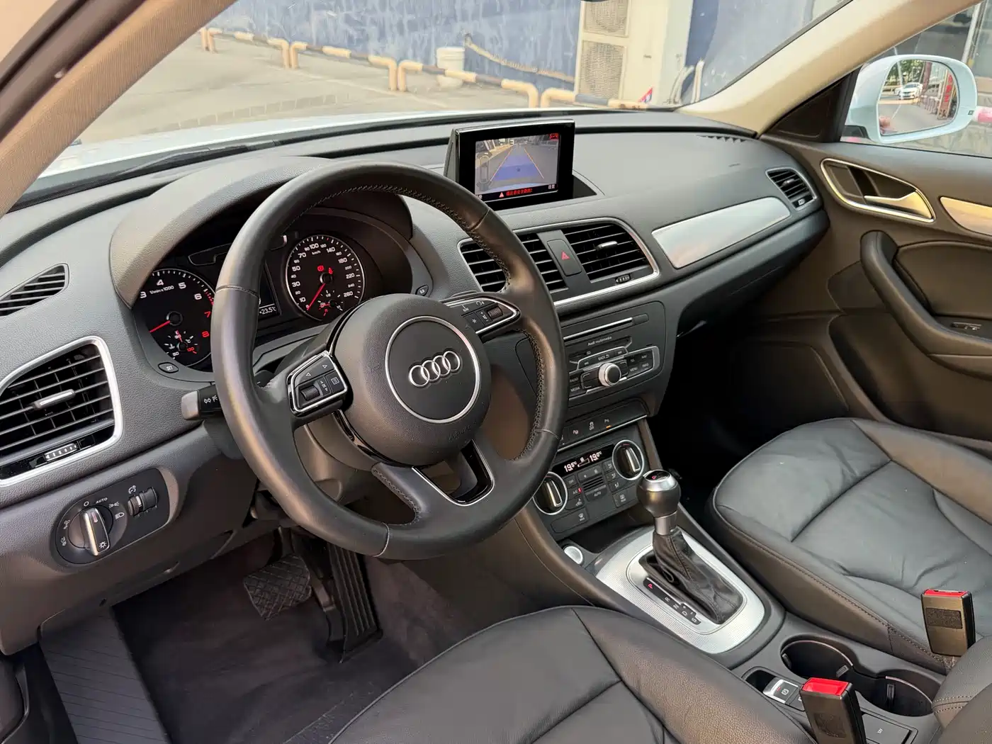 Audi Q3 2017 30 TFSI Style фото 12